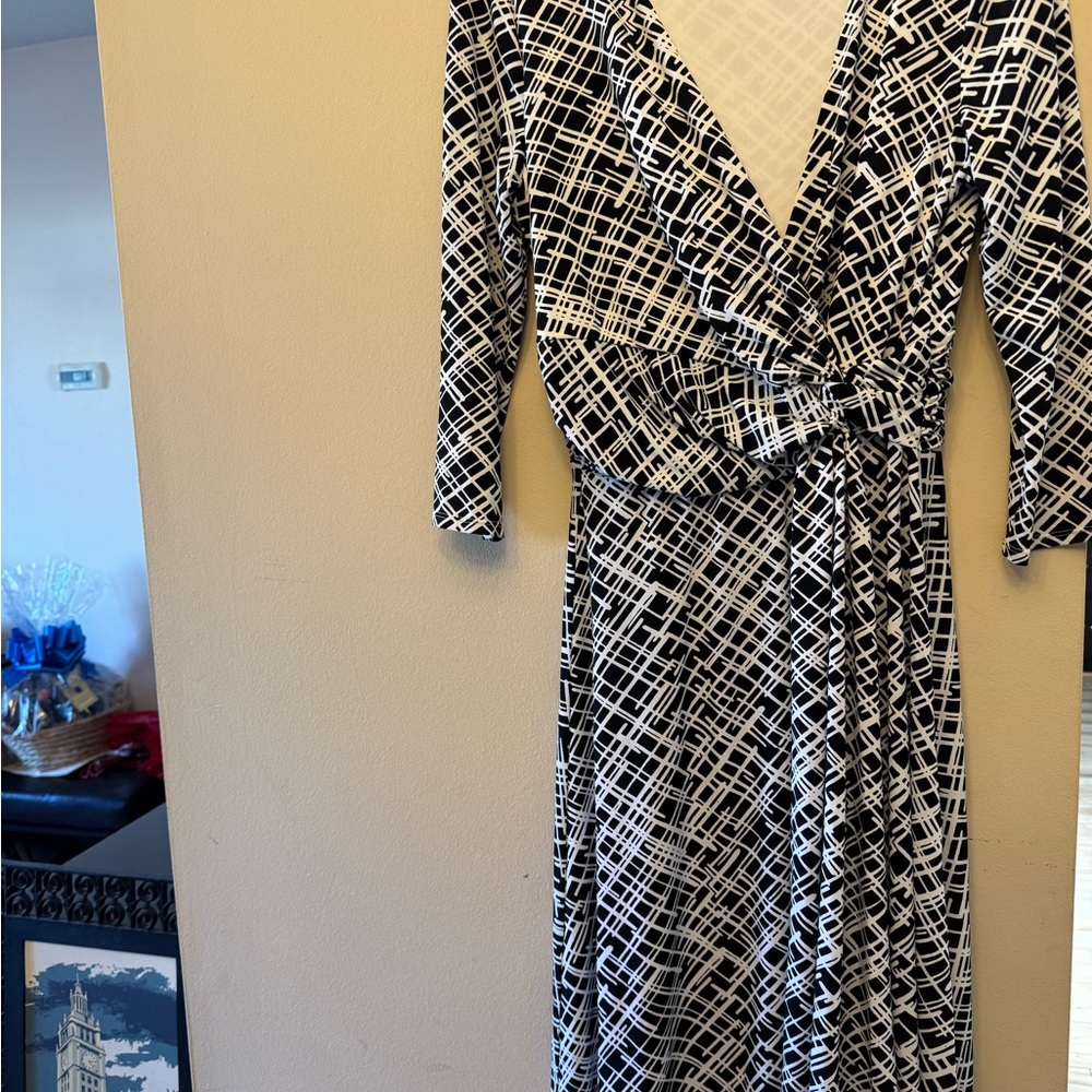 White House Black Market Black and White Geometric Midi Dress